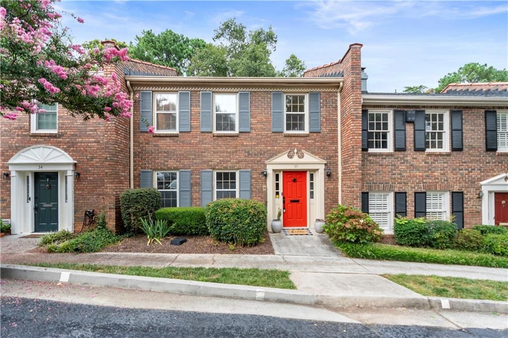 70 Old Ivy NE Road 35, Atlanta, GA 30342