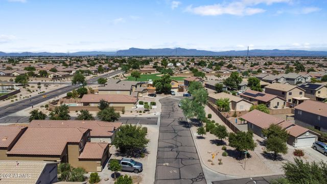 34994 N BARZONA Trail, San Tan Valley, AZ 85143