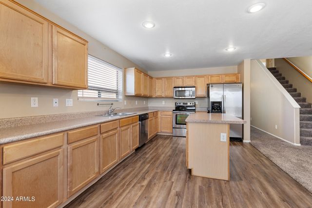 34994 N BARZONA Trail, San Tan Valley, AZ 85143