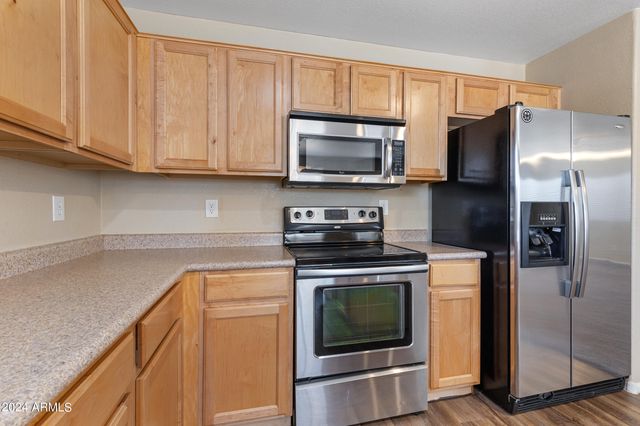 34994 N BARZONA Trail, San Tan Valley, AZ 85143