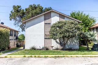 10567 Starcrest Dr, San Antonio, TX 78217