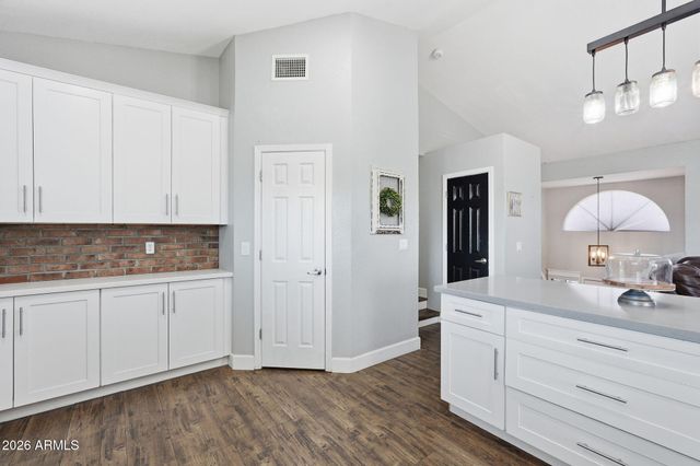 4802 E DIXON Street, Mesa, AZ 85205