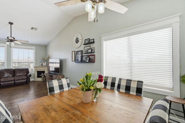 4802 E DIXON Street, Mesa, AZ 85205