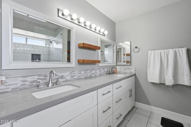 4802 E DIXON Street, Mesa, AZ 85205