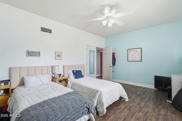 4802 E DIXON Street, Mesa, AZ 85205