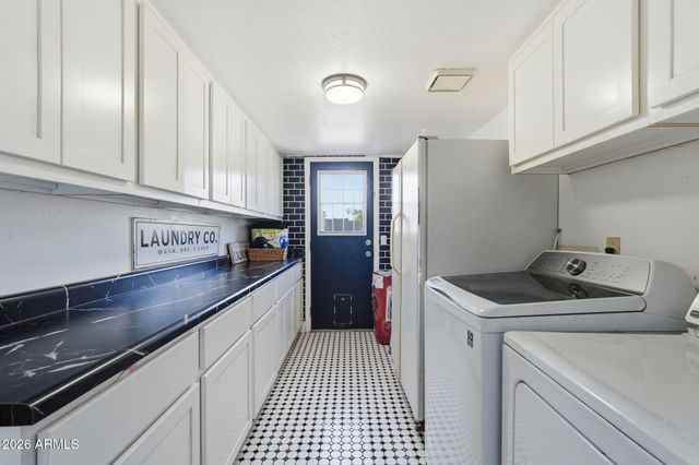 4802 E DIXON Street, Mesa, AZ 85205