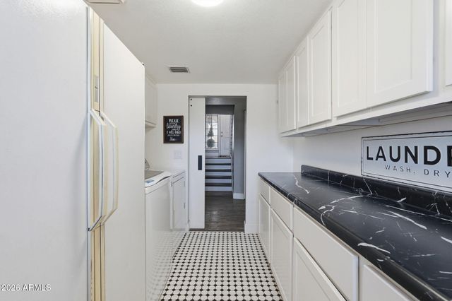 4802 E DIXON Street, Mesa, AZ 85205