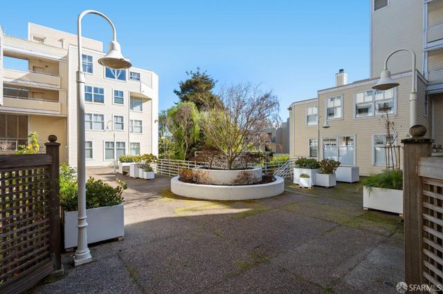 2075 Sutter Street 501, San Francisco, CA 94115