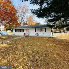 3721 MUNSON RD, Falls Church, VA 22041