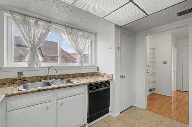 13090 Clarewood Drive, Houston, TX 77072