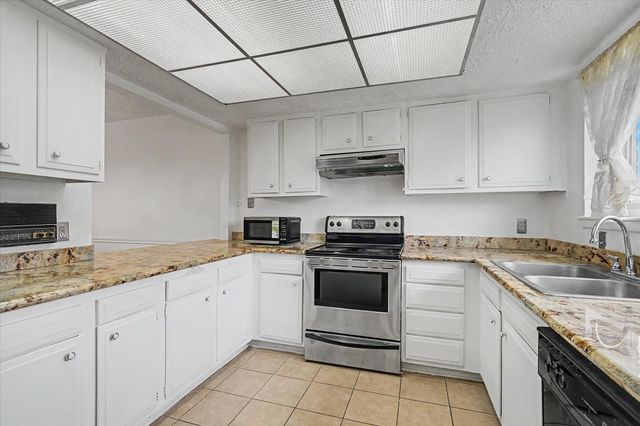 13090 Clarewood Drive, Houston, TX 77072