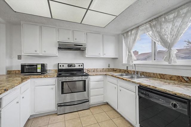 13090 Clarewood Drive, Houston, TX 77072