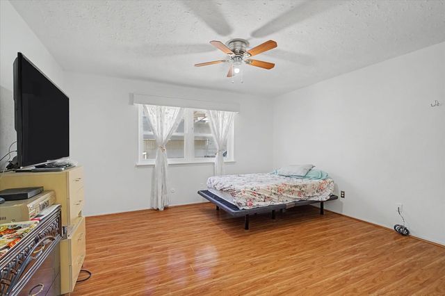 13090 Clarewood Drive, Houston, TX 77072