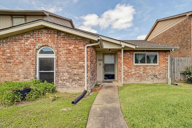 13090 Clarewood Drive, Houston, TX 77072