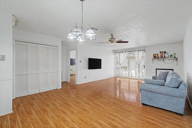 13090 Clarewood Drive, Houston, TX 77072