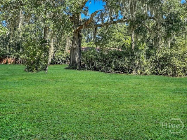 1918 E 63rd Street, Savannah, GA 31404