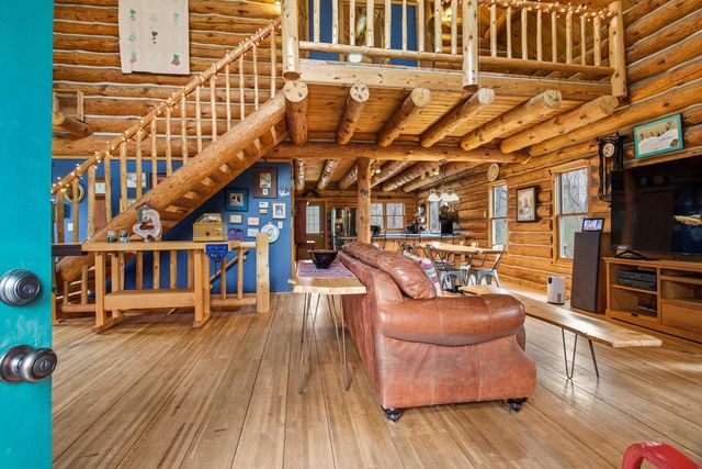 1418 E 2370 North Road, White Heath, IL 61884