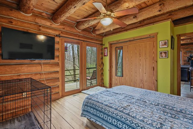 1418 E 2370 North Road, White Heath, IL 61884