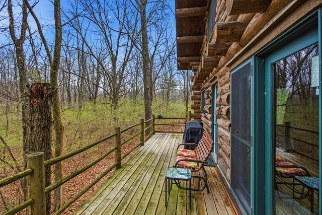 1418 E 2370 North Road, White Heath, IL 61884