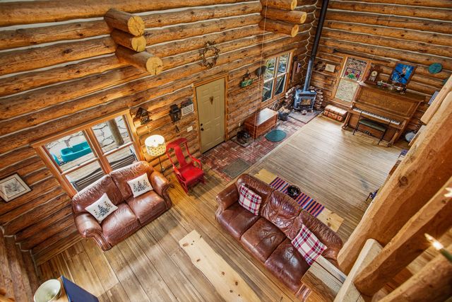 1418 E 2370 North Road, White Heath, IL 61884