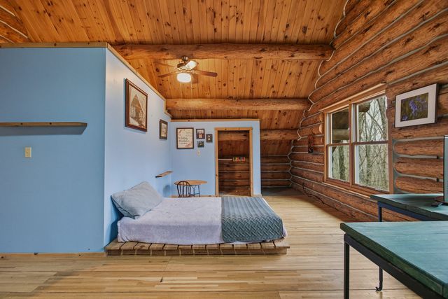 1418 E 2370 North Road, White Heath, IL 61884