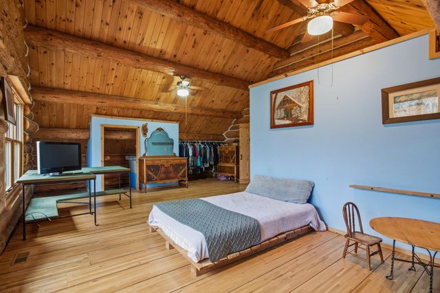 1418 E 2370 North Road, White Heath, IL 61884