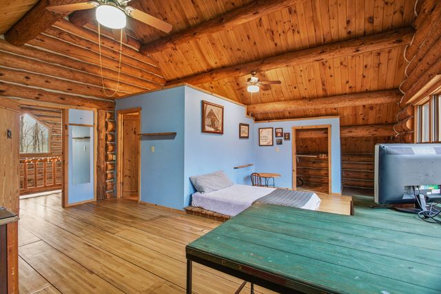 1418 E 2370 North Road, White Heath, IL 61884