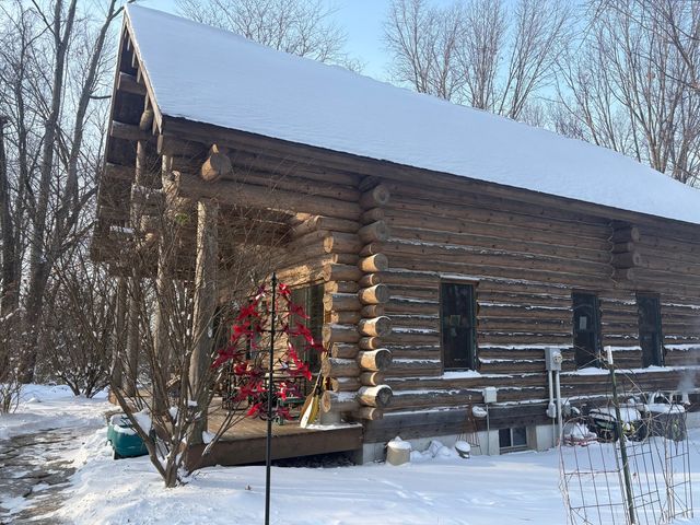 1418 E 2370 North Road, White Heath, IL 61884