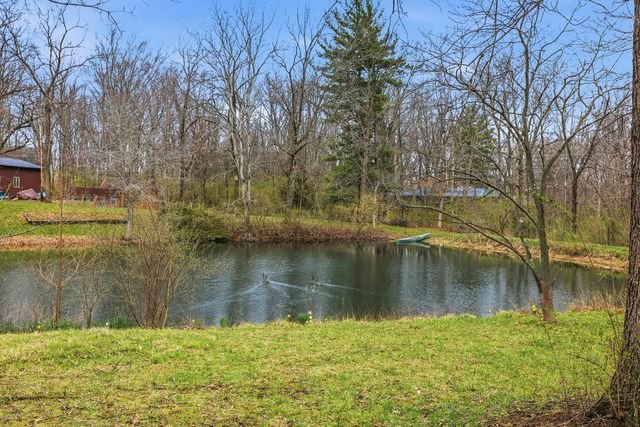 1418 E 2370 North Road, White Heath, IL 61884