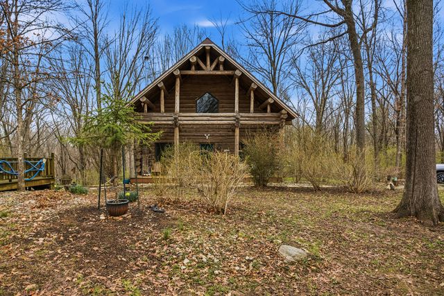 1418 E 2370 North Road, White Heath, IL 61884