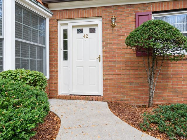42 Westbrook Road, Newburgh, NY 12550