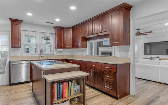 431 Supplejack CT, Chesapeake, VA 23320