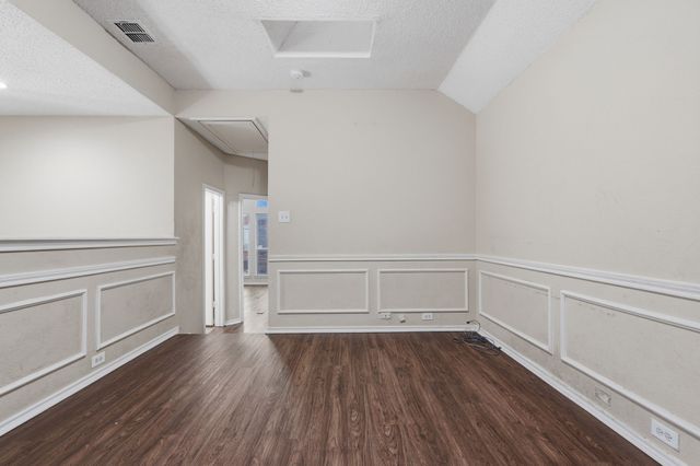 2116 Montclair Lane, Lewisville, TX 75067