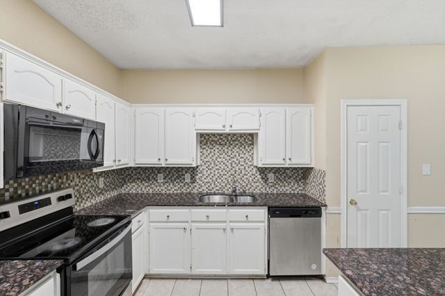 2116 Montclair Lane, Lewisville, TX 75067