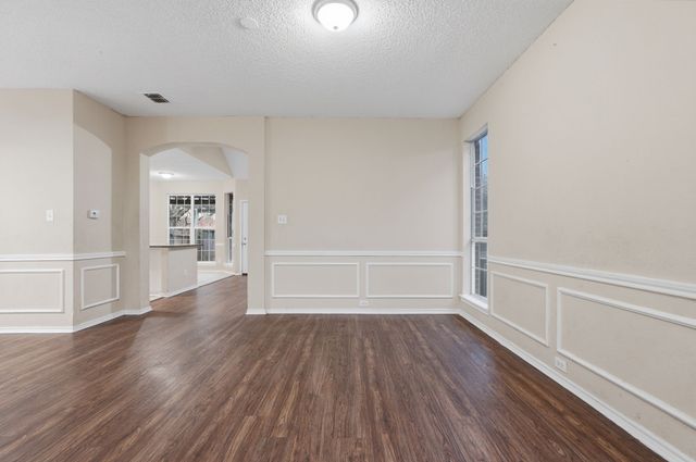 2116 Montclair Lane, Lewisville, TX 75067