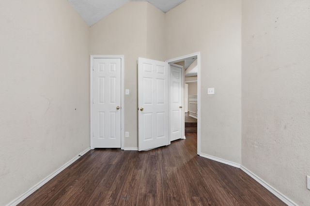 2116 Montclair Lane, Lewisville, TX 75067