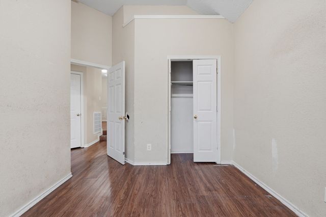 2116 Montclair Lane, Lewisville, TX 75067