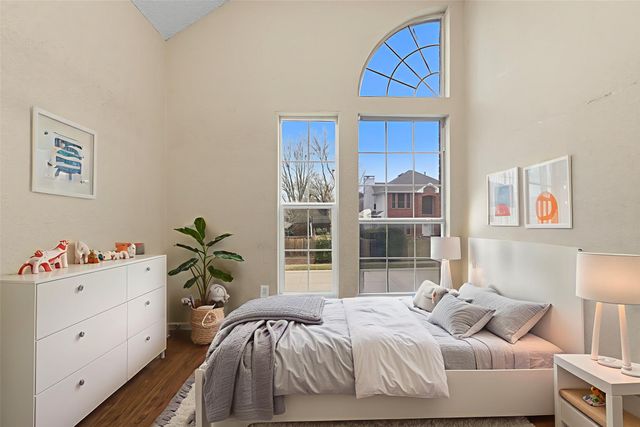 2116 Montclair Lane, Lewisville, TX 75067