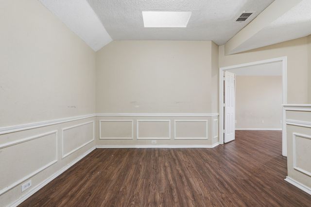 2116 Montclair Lane, Lewisville, TX 75067