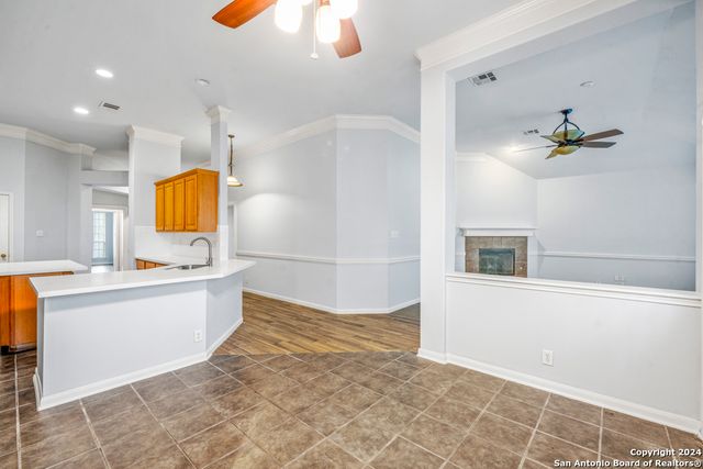 1203 LINKS LN, San Antonio, TX 78260