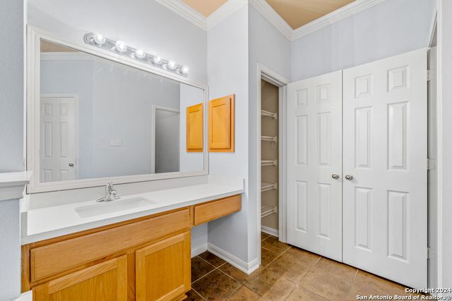 1203 LINKS LN, San Antonio, TX 78260