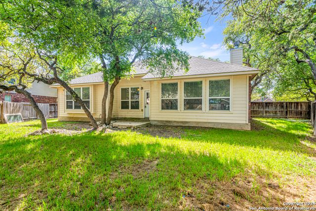 1203 LINKS LN, San Antonio, TX 78260