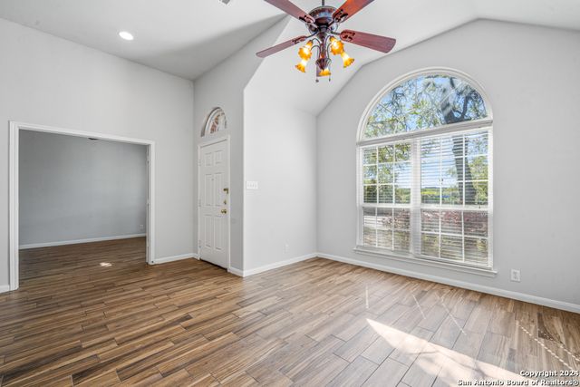 1203 LINKS LN, San Antonio, TX 78260
