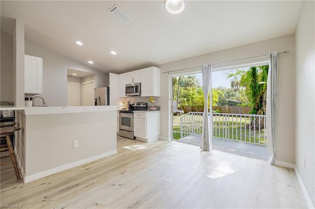 211 Palmacea RD, Fort Myers, FL 33905