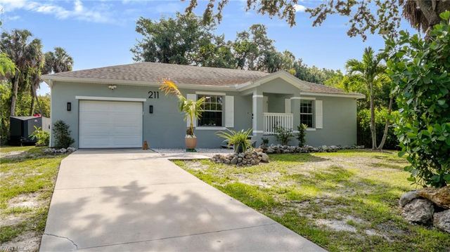 211 Palmacea RD, Fort Myers, FL 33905