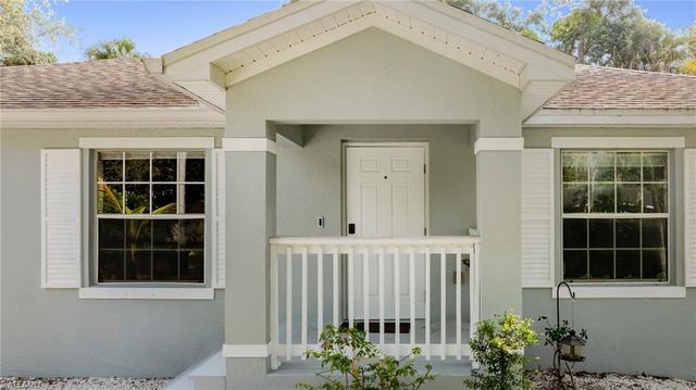 211 Palmacea RD, Fort Myers, FL 33905