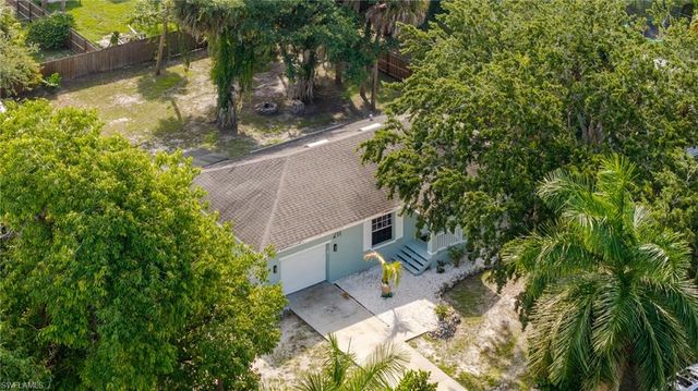211 Palmacea RD, Fort Myers, FL 33905