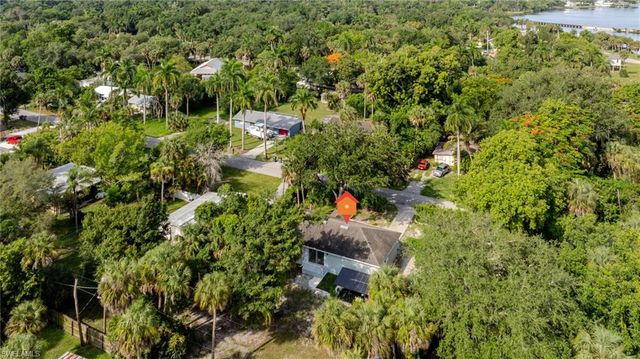 211 Palmacea RD, Fort Myers, FL 33905