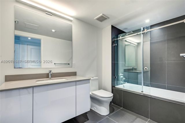 1600 NE 1st Ave 1202, Miami, FL 33132