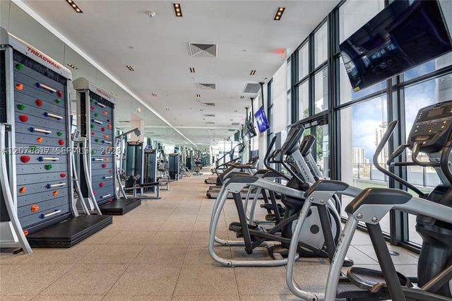 1600 NE 1st Ave 1202, Miami, FL 33132